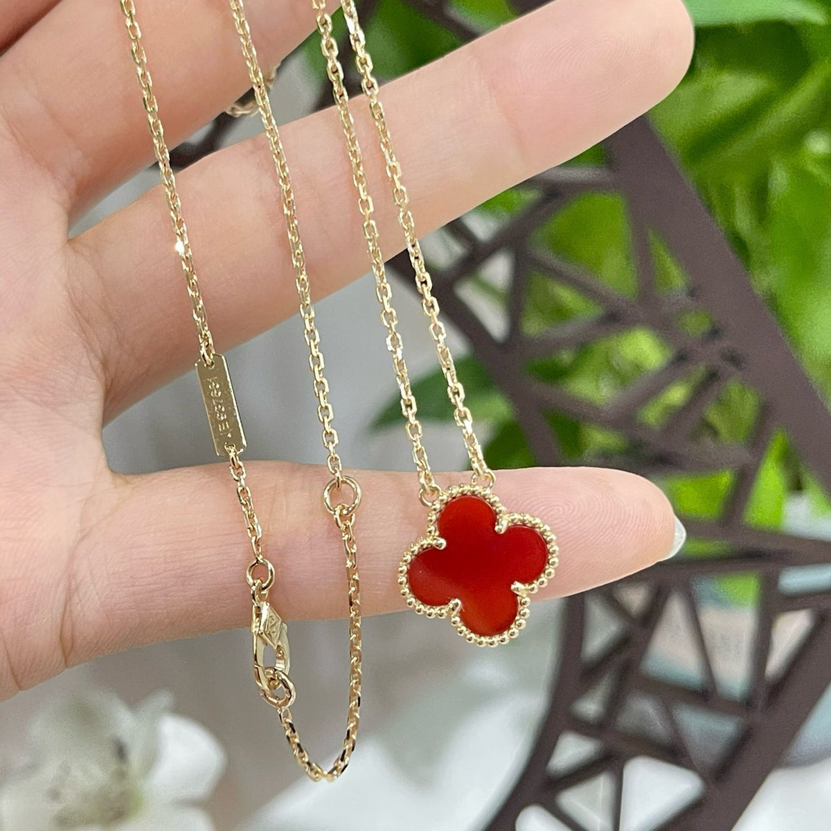 [⭐Aura]CLOVER 15MM CARNELIAN SINGLE FLOWER NECKLACE