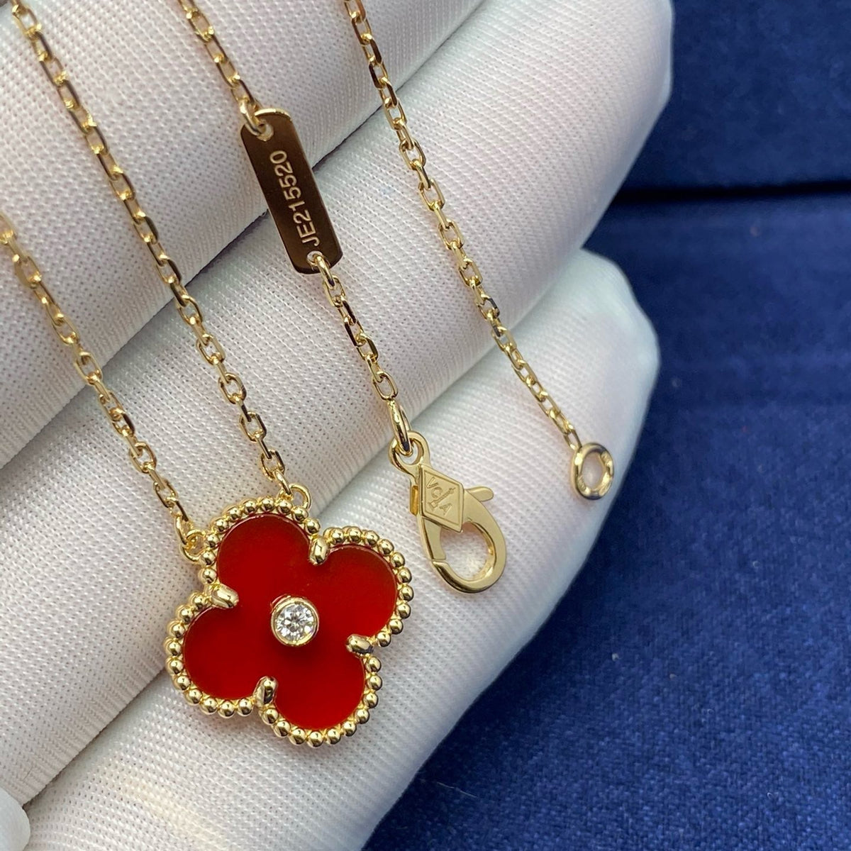 [⭐Aura]CLOVER 15MM DIAMOND CARNELIAN NECKLACE