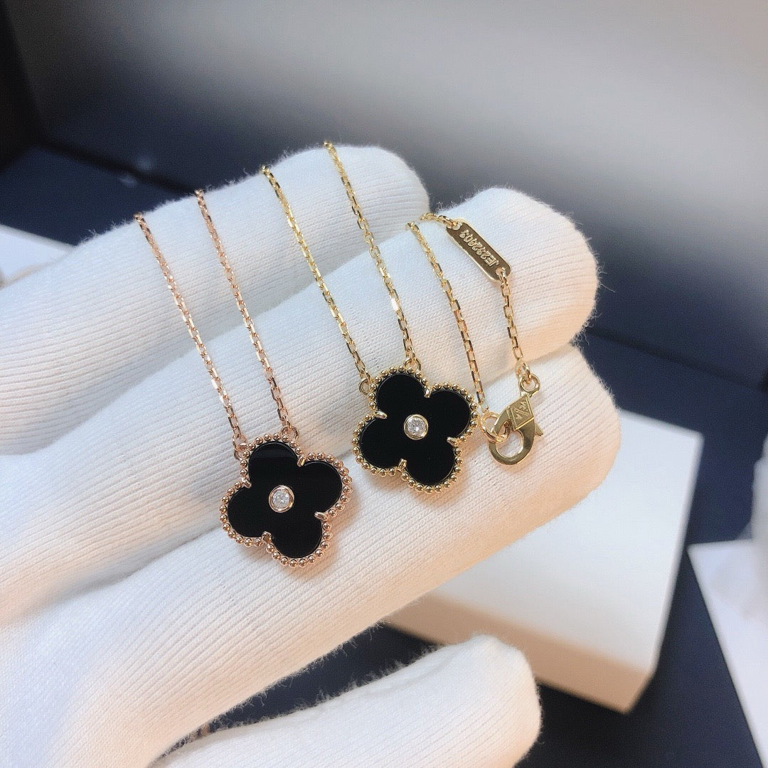 [⭐Aura]CLOVER 15MM DIAMOND ONYX NECKLACE