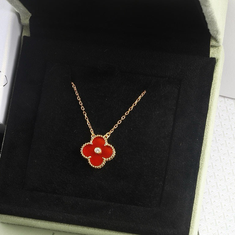 [⭐Aura]CLOVER 15MM DIAMOND CARNELIAN NECKLACE