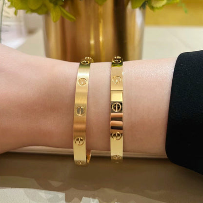 [⭐Aura]LOVE BRACELET 6.1MM BRUSHED