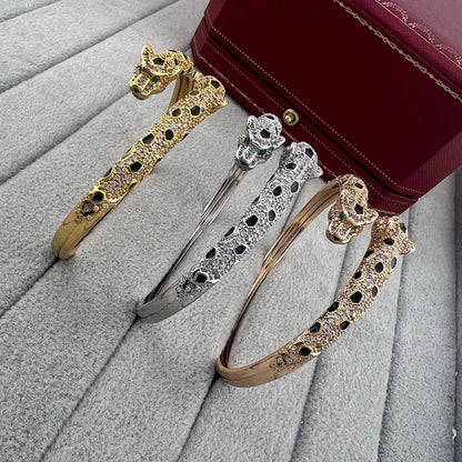 [⭐Aura]PANTHERE DOUBLE HEADED HALF DIAMOND OPEN BRACELET