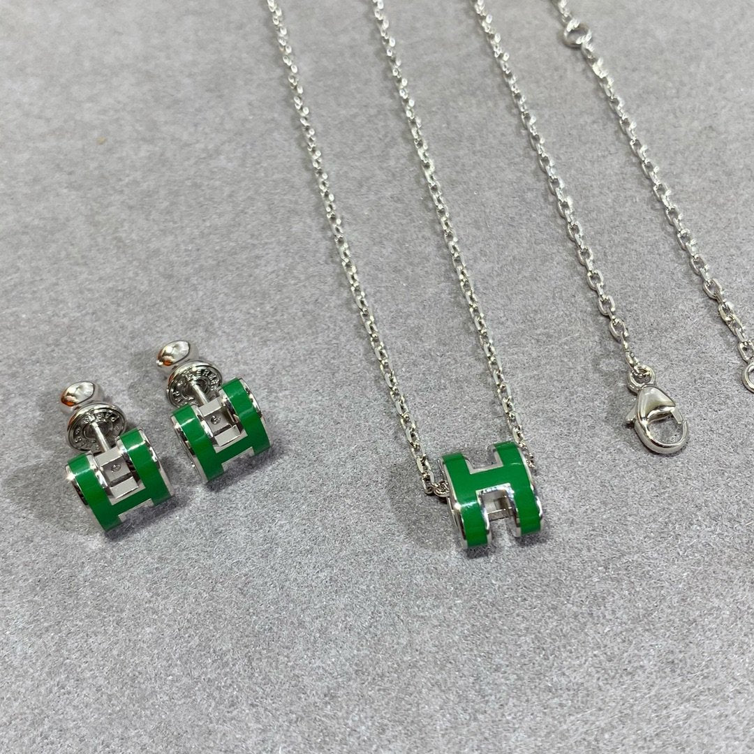 [⭐Aura]POP H GREEN NECKLACE SILVER AND GOLD