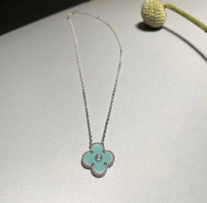 [⭐Aura]CLOVER 1 DIAMOND LIGHT BLUE SILVER NECKLACE
