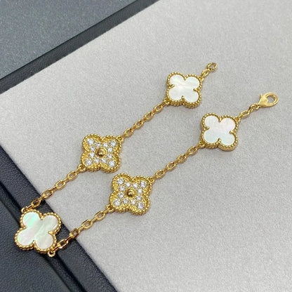 [⭐Aura]CLOVER WHITE PEARL MOP 5 MOTIF BRACELET COLLECTION