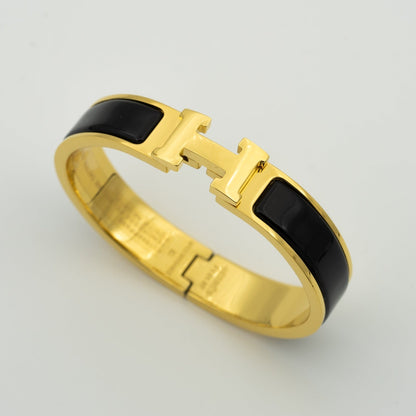 [⭐Aura]H BLACK BRACELET