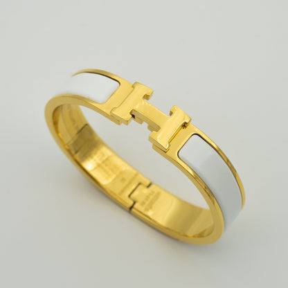 [⭐Aura]H WHITE BRACELET