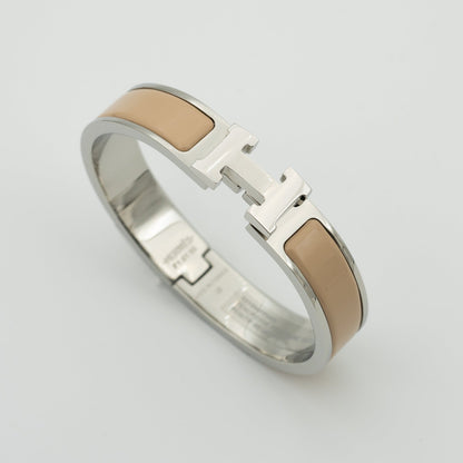 [⭐Aura]H GREY BRACELET