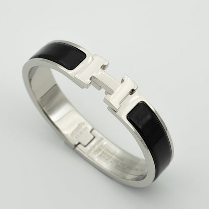 [⭐Aura]H BLACK BRACELET