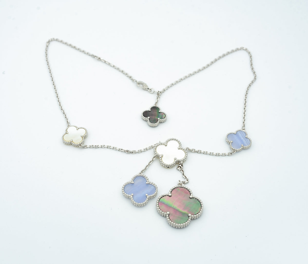 [⭐Aura]CLOVER MOP CHALCEDONY NECKLACE SILVER 6 MOTIF