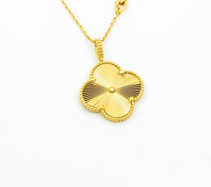 [⭐Aura]CLOVER 25MM PEDANT NECKLACE GOLD