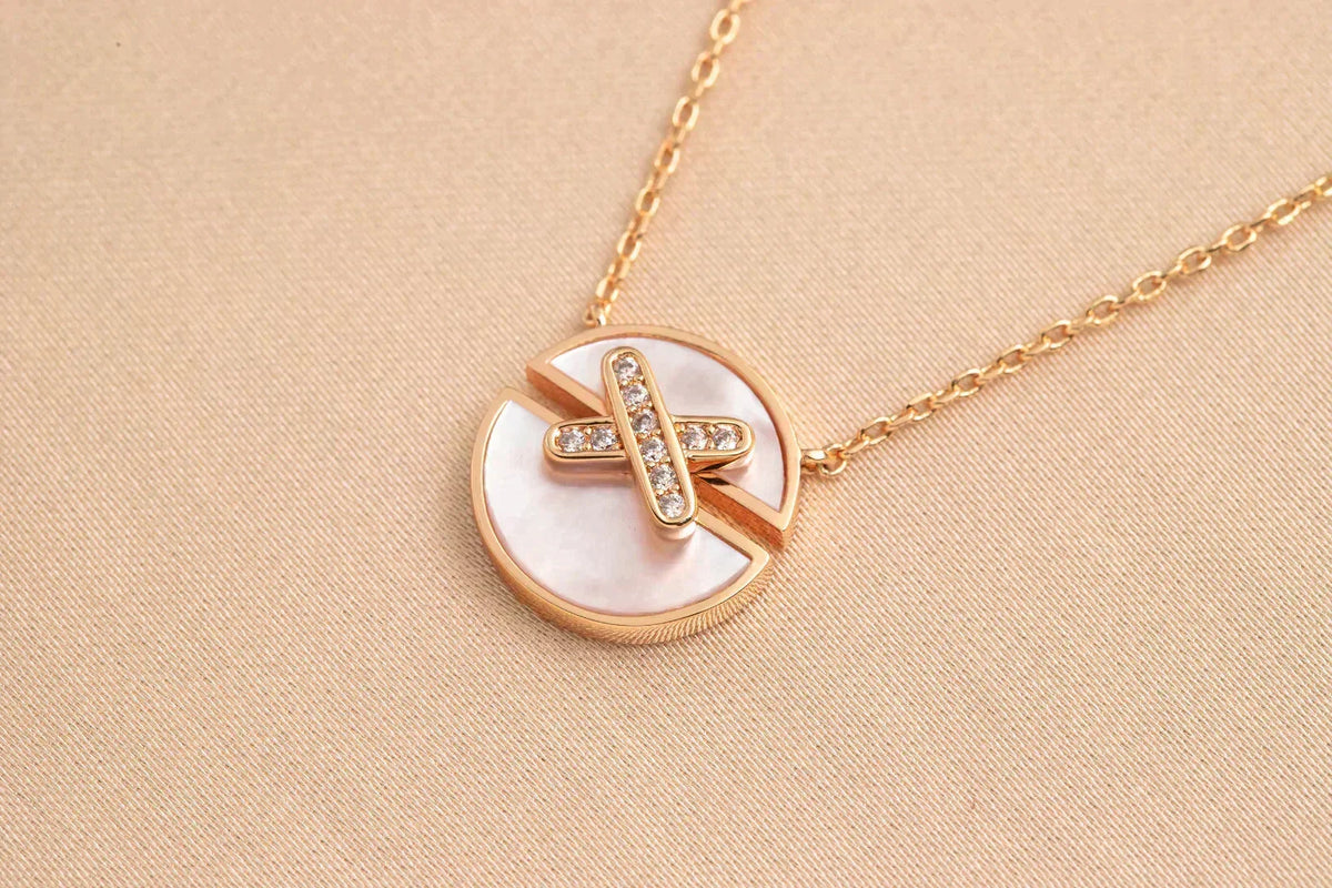[⭐Aura]JEUX DE ROSE GOLD DIAMOND NECKLACE
