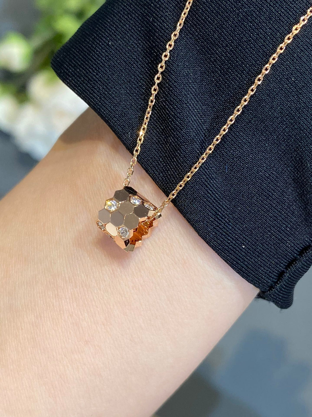[⭐Aura]BEE LOVE DIAMOND NECKLACE
