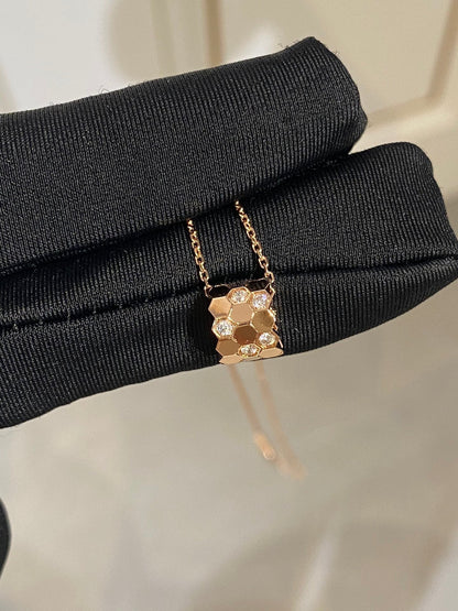 [⭐Aura]BEE LOVE DIAMOND NECKLACE