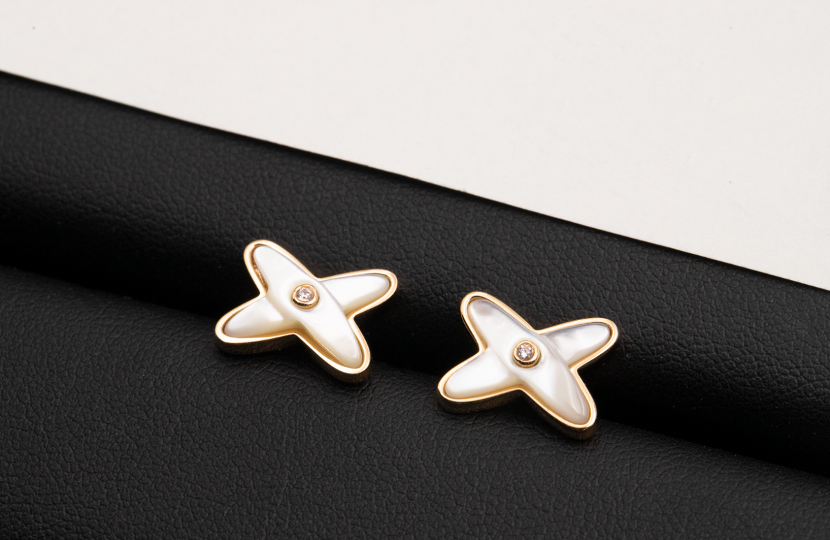 [⭐Aura]JEUX DE WHITE MOP ROSE GOLD DIAMOND EARRINGS
