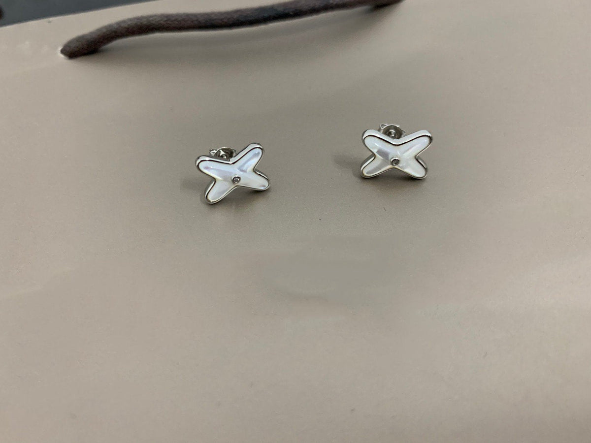 [⭐Aura]JEUX DE WHITE MOP SILVER DIAMOND EARRINGS