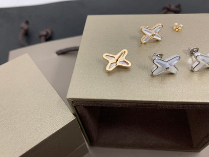 [⭐Aura]JEUX DE WHITE MOP SILVER DIAMOND EARRINGS
