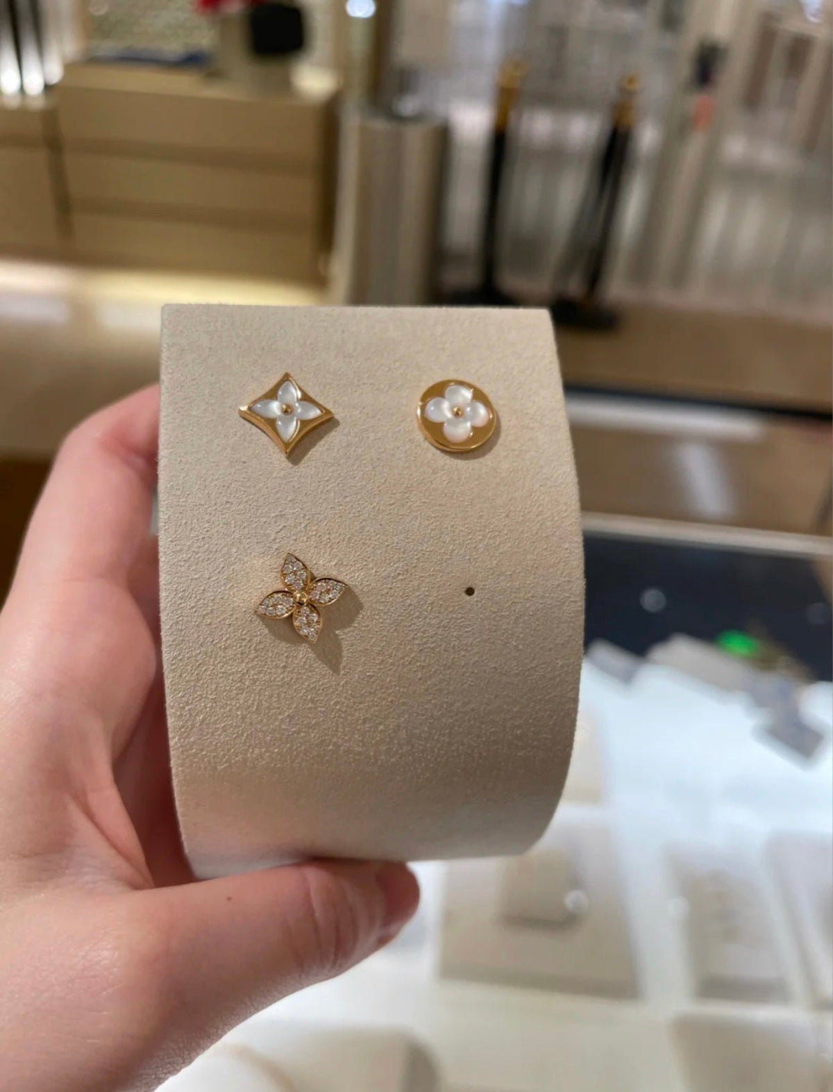 [⭐Aura]STAR BLOSSOM STUD EARRINGS PINK GOLD DIAMONDS