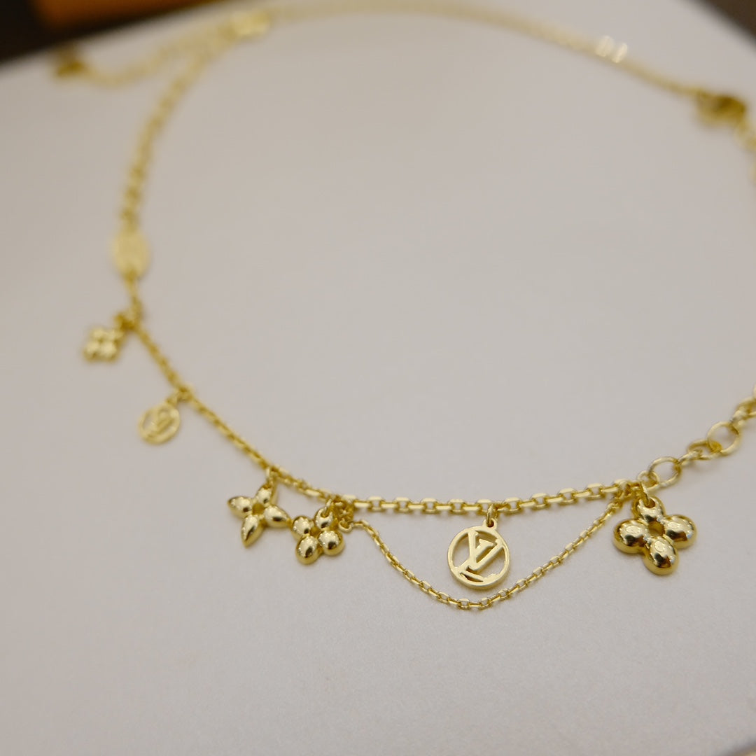 [⭐Aura]BLOOMING SUPPLE NECKLACE BRASS