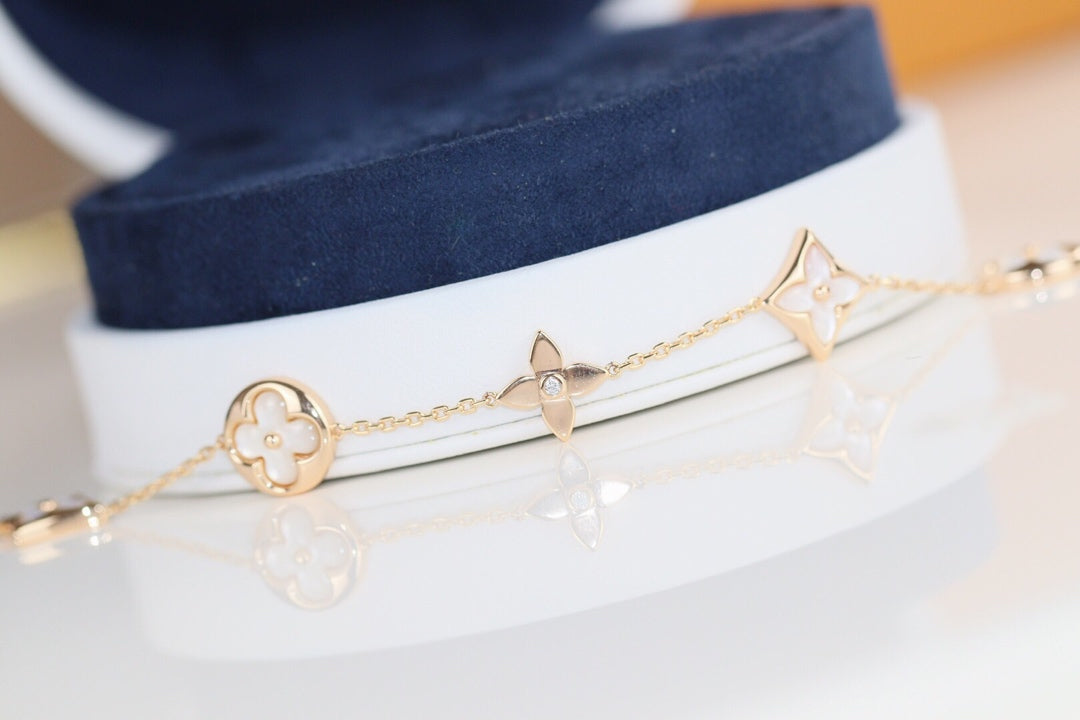 [⭐Aura]LEAF CLOVER BRACELET