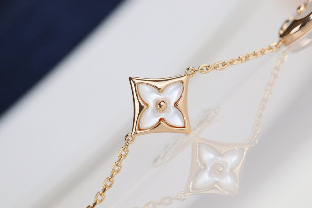 [⭐Aura]LEAF CLOVER BRACELET