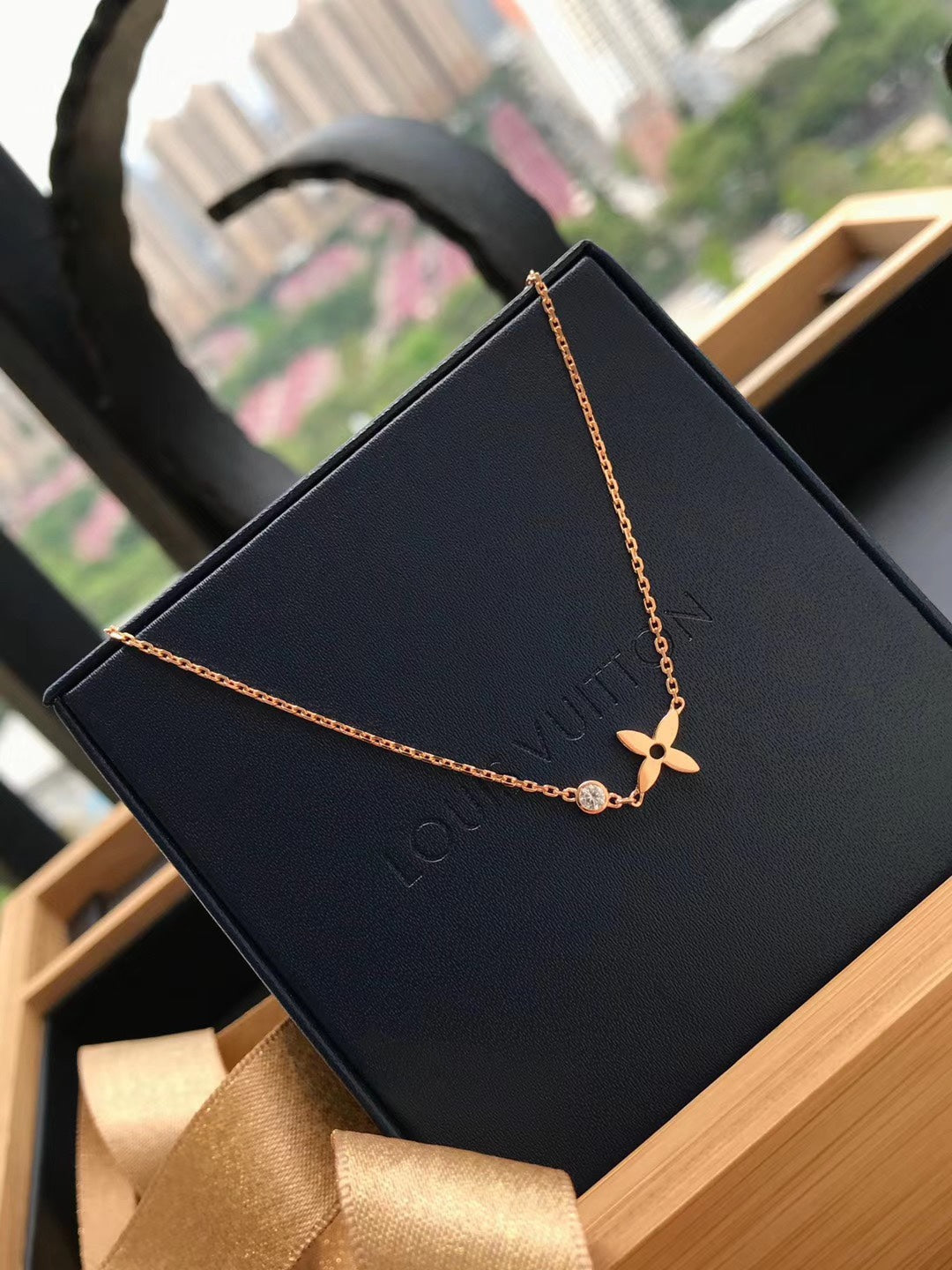 [⭐Aura]BLOSSOM PENDANT PINK GOLD AND DIAMOND