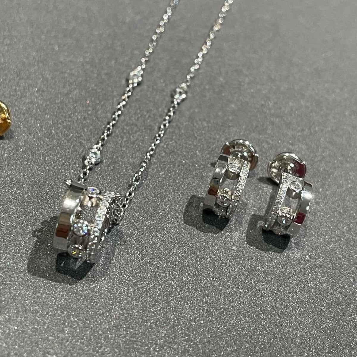 [⭐Aura]CHAIN MOVE ROMANE PEDAND NECKLACE