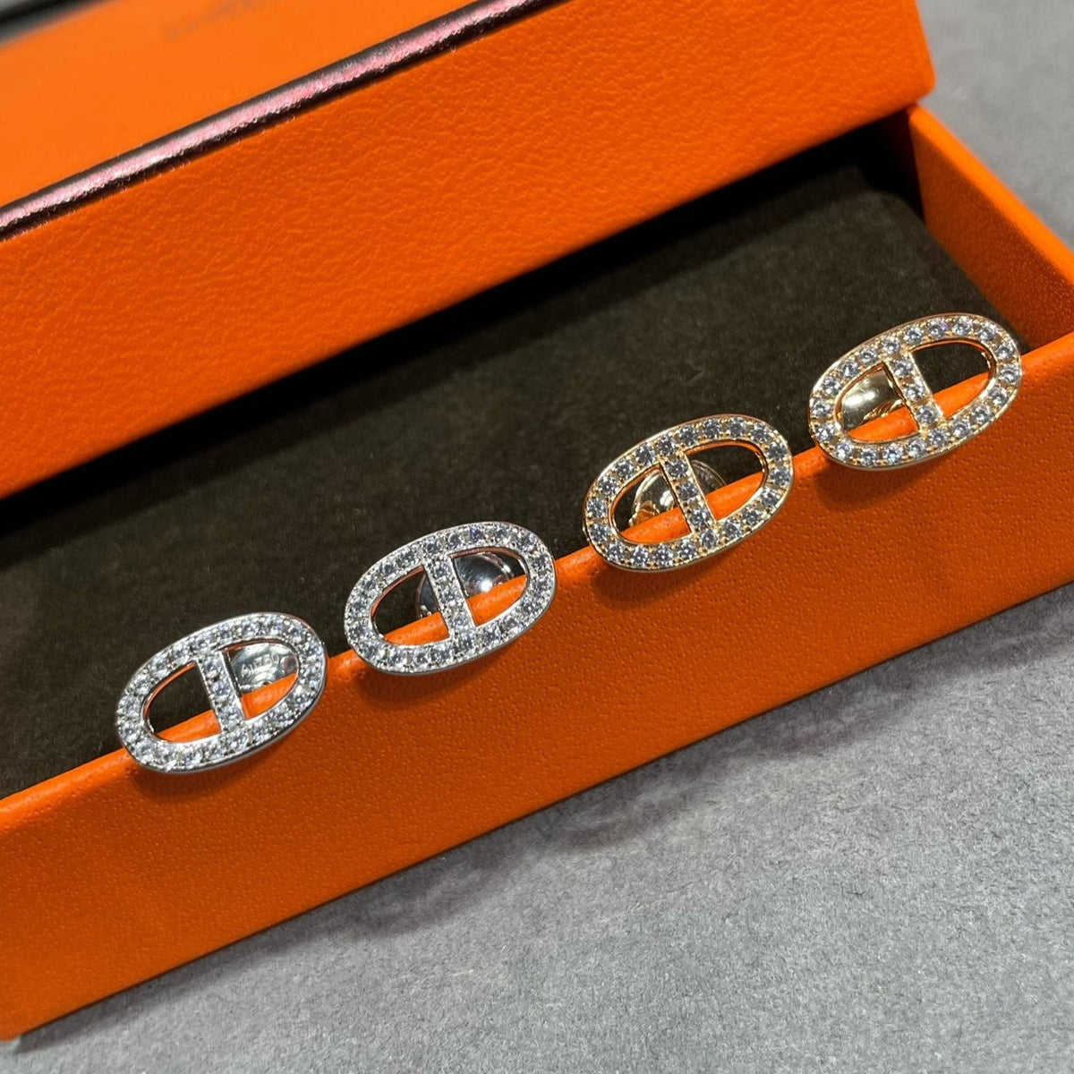 [⭐Aura]HM FULL DIAMOND PIG NOSE STUD EARRINGS