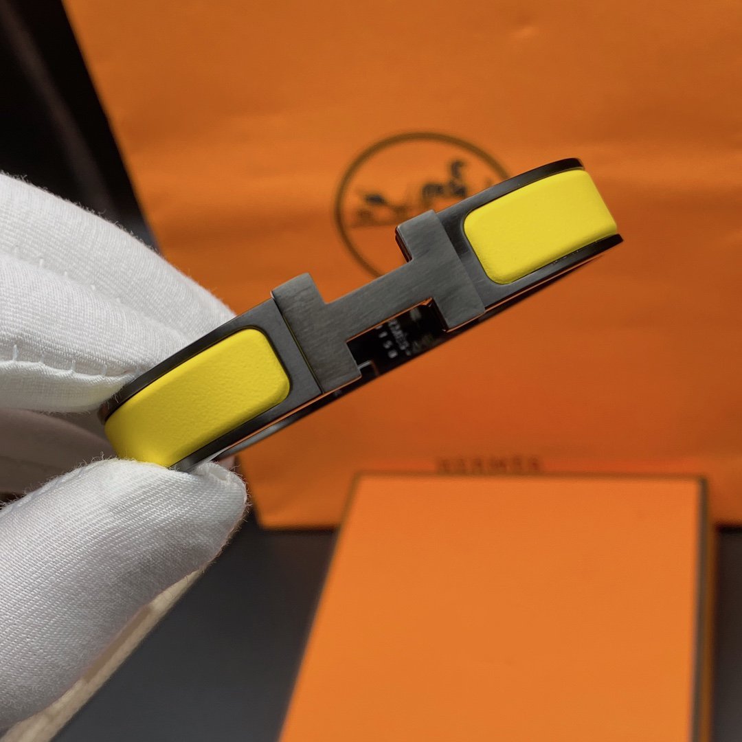 [⭐Aura]CLIC HM SO BLACK YELLOW BRACELET