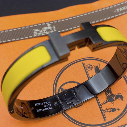 [⭐Aura]CLIC HM SO BLACK YELLOW BRACELET