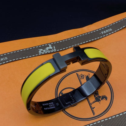 [⭐Aura]CLIC HM SO BLACK YELLOW BRACELET