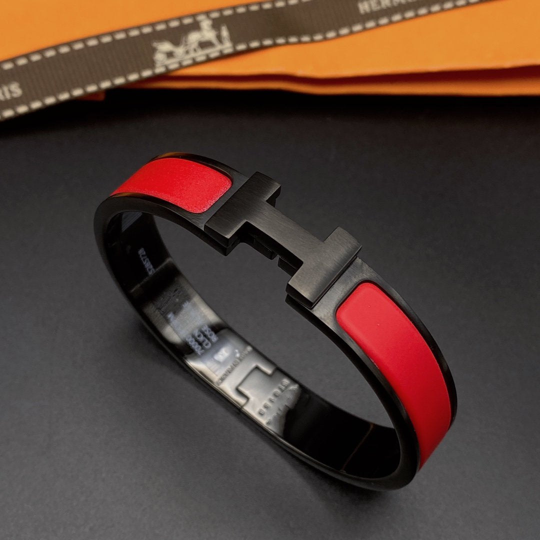 [⭐Aura]CLIC HM SO BLACK RED BRACELET