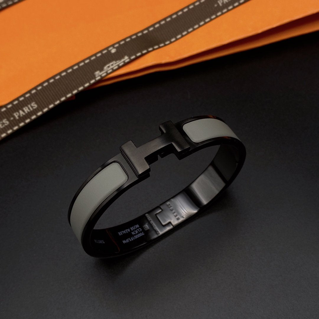 [⭐Aura]CLIC HM SO BLACK GREY BRACELET