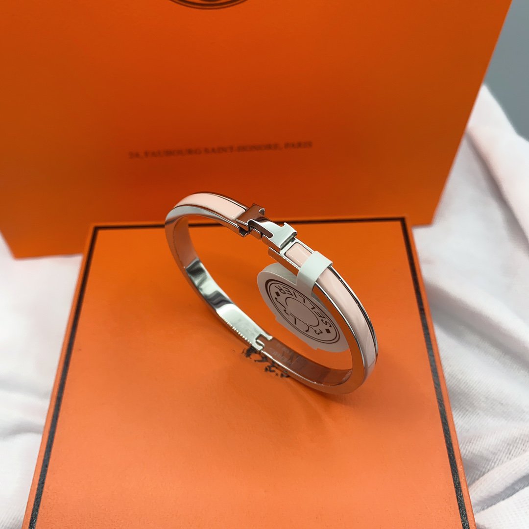 [⭐Aura]CLASSIC HM CLIC  PINK 8MM ENAMEL BRACELET