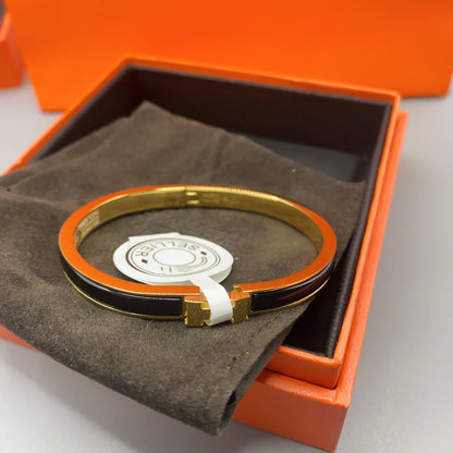 [⭐Aura]CLASSIC HM CLIC BLACK 8MM ENAMEL BRACELET