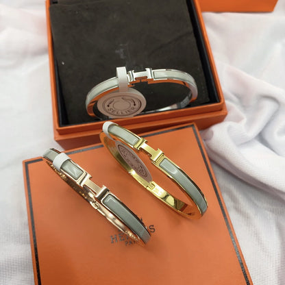 [⭐Aura]CLASSIC HM CLIC GREEN 8MM ENAMEL BRACELET