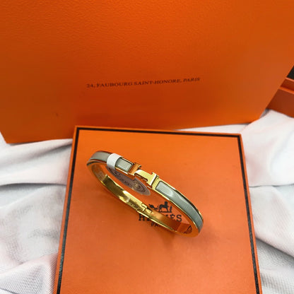 [⭐Aura]CLASSIC HM CLIC GREEN 8MM ENAMEL BRACELET