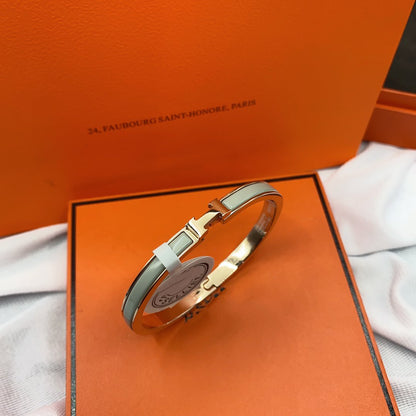 [⭐Aura]CLASSIC HM CLIC GREEN 8MM ENAMEL BRACELET