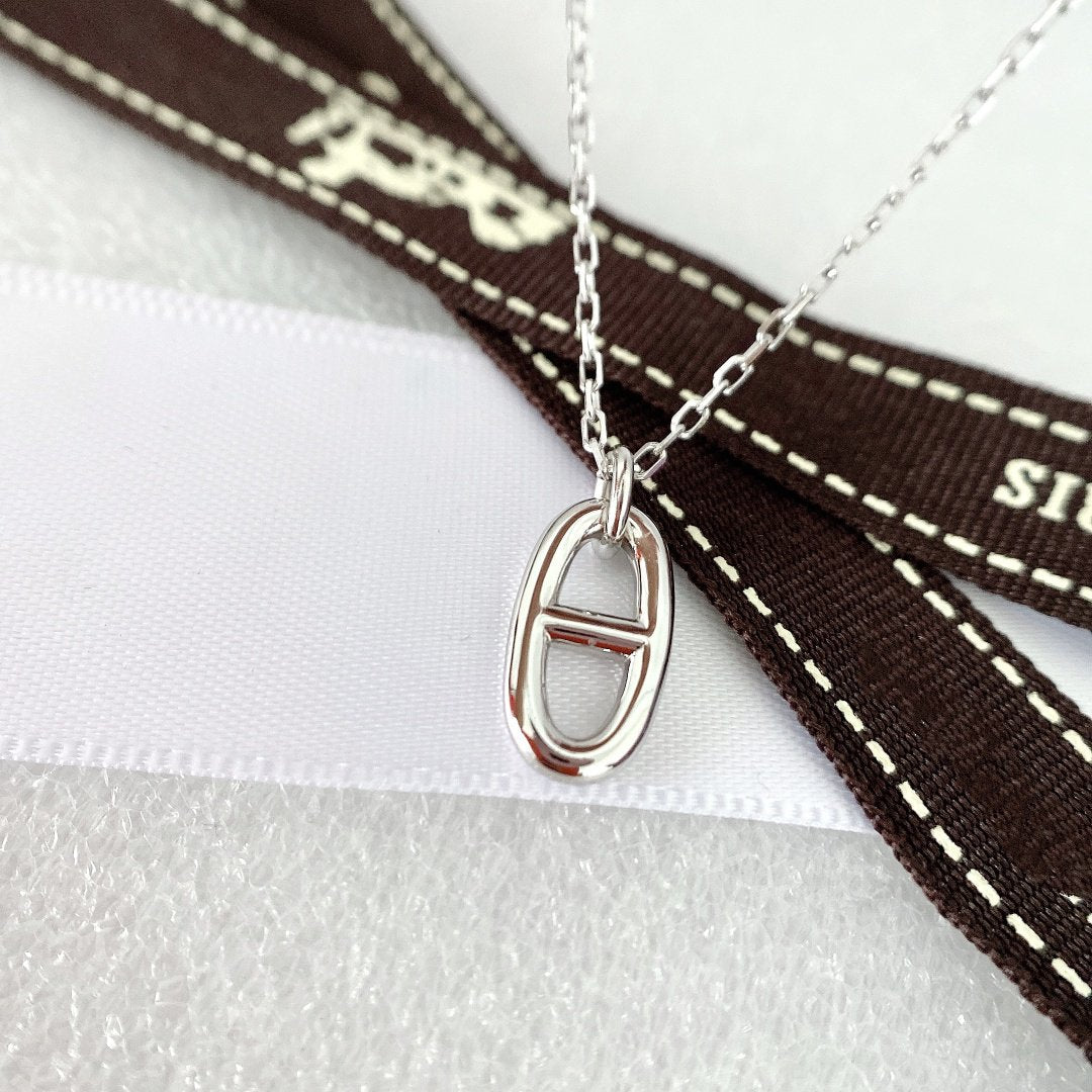 [⭐Aura]HM PIG NOSE NECKLACE