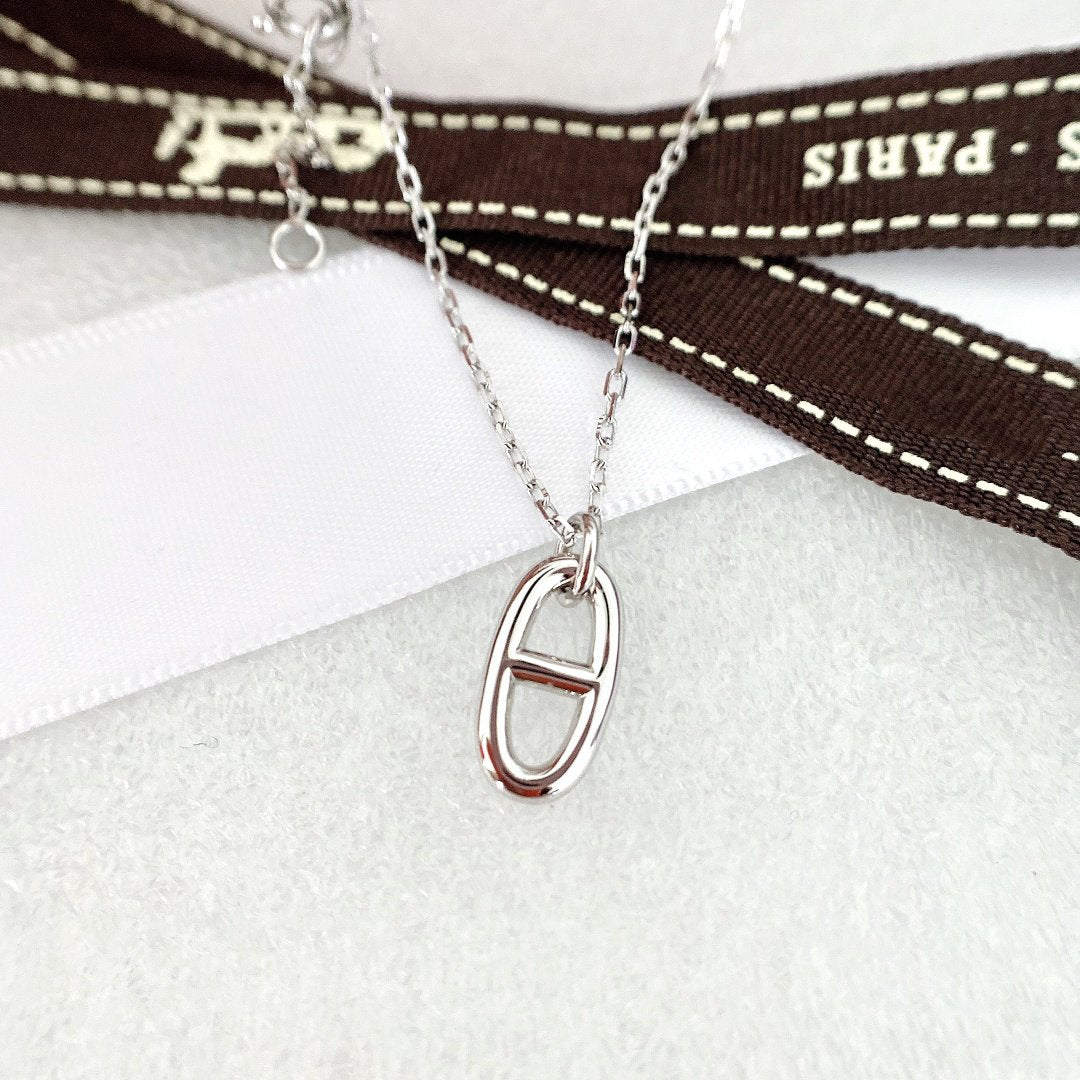[⭐Aura]HM PIG NOSE NECKLACE