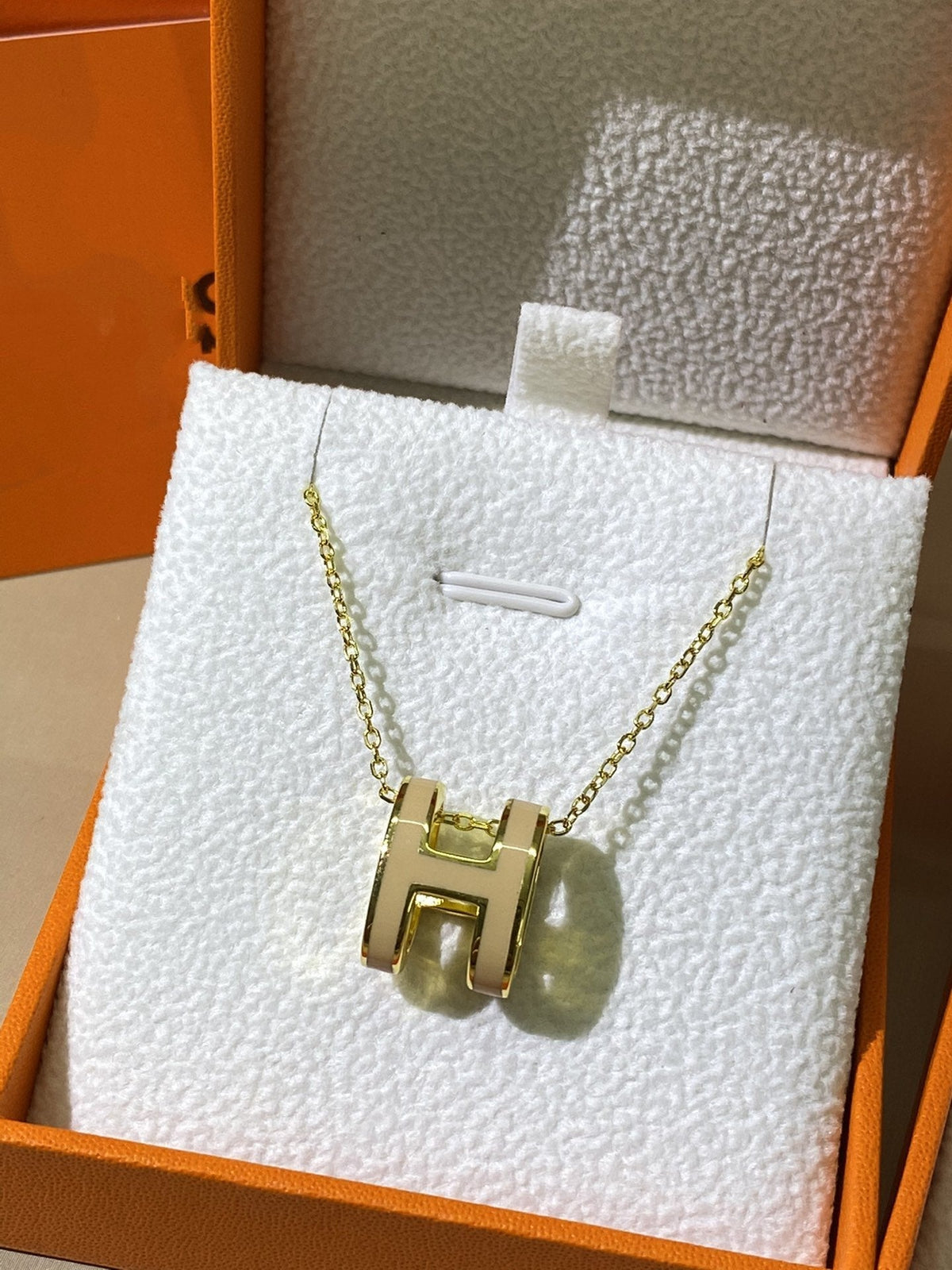 [⭐Aura]HM CLIC YELLOW ENAMEL GOLD NECKLACE