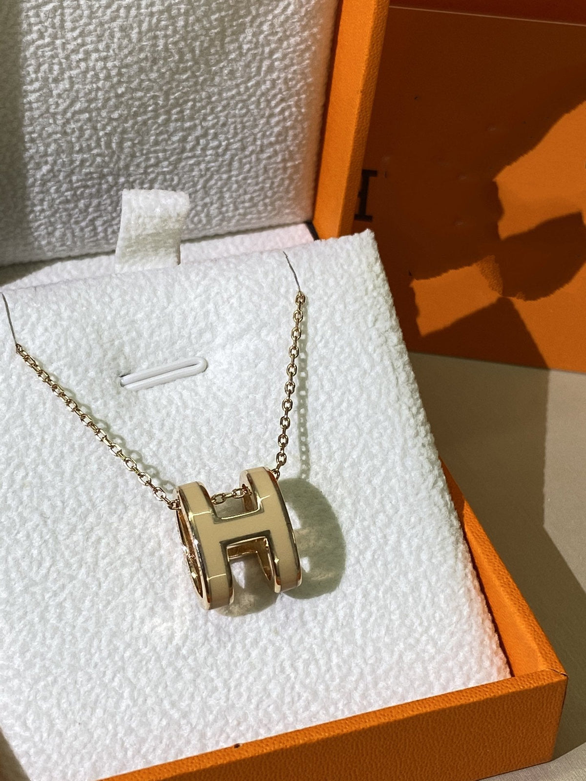 [⭐Aura]HM CLIC YELLOW ENAMEL GOLD NECKLACE