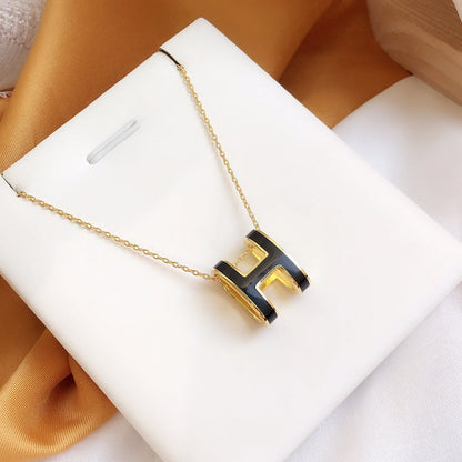 [⭐Aura]HM CLIC BLACK ENAMEL GOLD NECKLACE