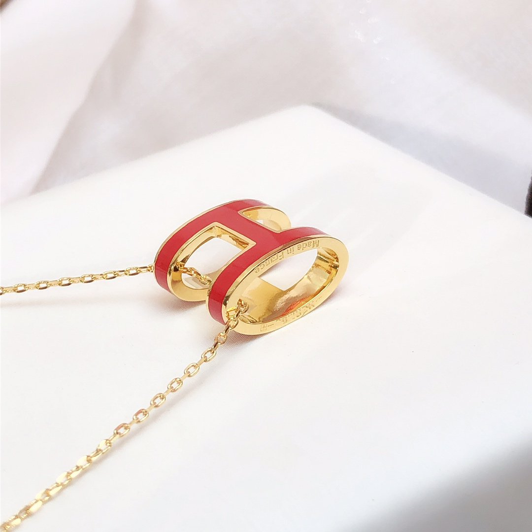 [⭐Aura]HM CLIC RED ENAMEL GOLD NECKLACE