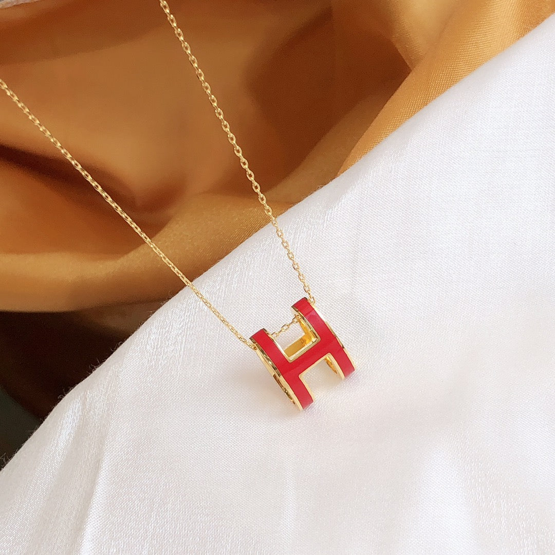 [⭐Aura]HM CLIC RED ENAMEL GOLD NECKLACE
