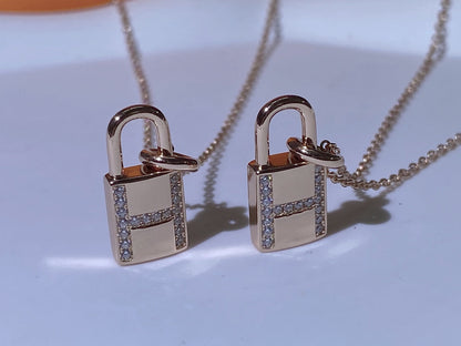 [⭐Aura]HM ADVANCED NICHE LOCK HEAD NECKLACE DIAMONDS