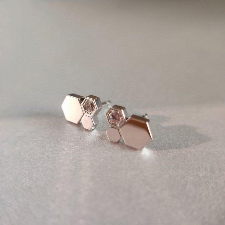 [⭐Aura]BEE LOVE SILVER DIAMOND EARRINGS