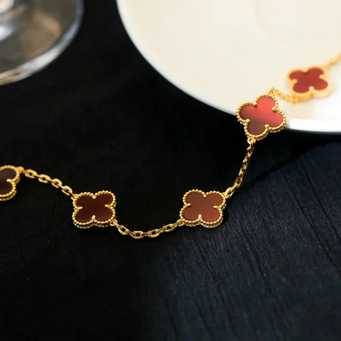 [⭐Aura] CLOVER 5 MOTIF RED CORNELIAN BRACELET COLLECTION