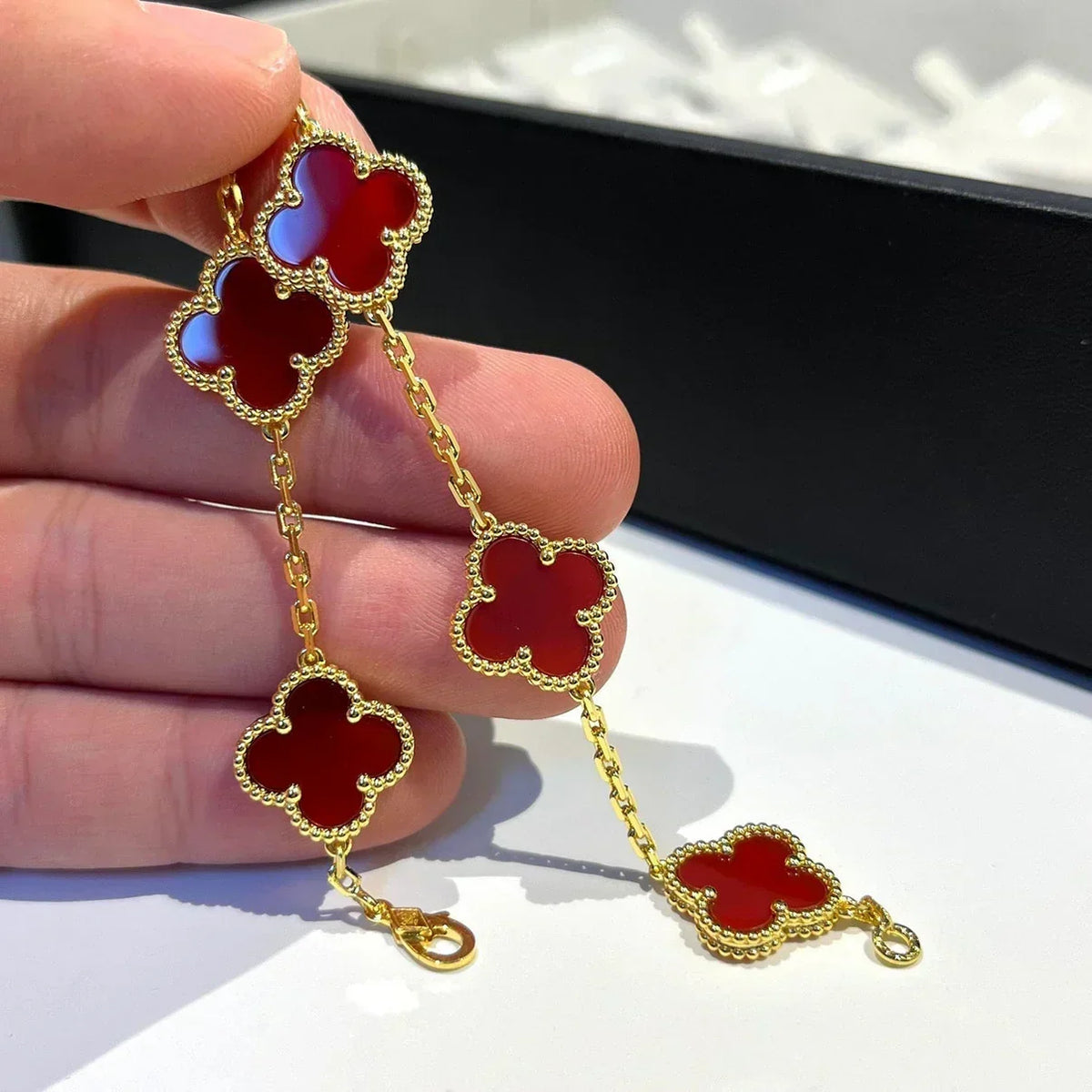 [⭐Aura] CLOVER 5 MOTIF RED CORNELIAN BRACELET COLLECTION