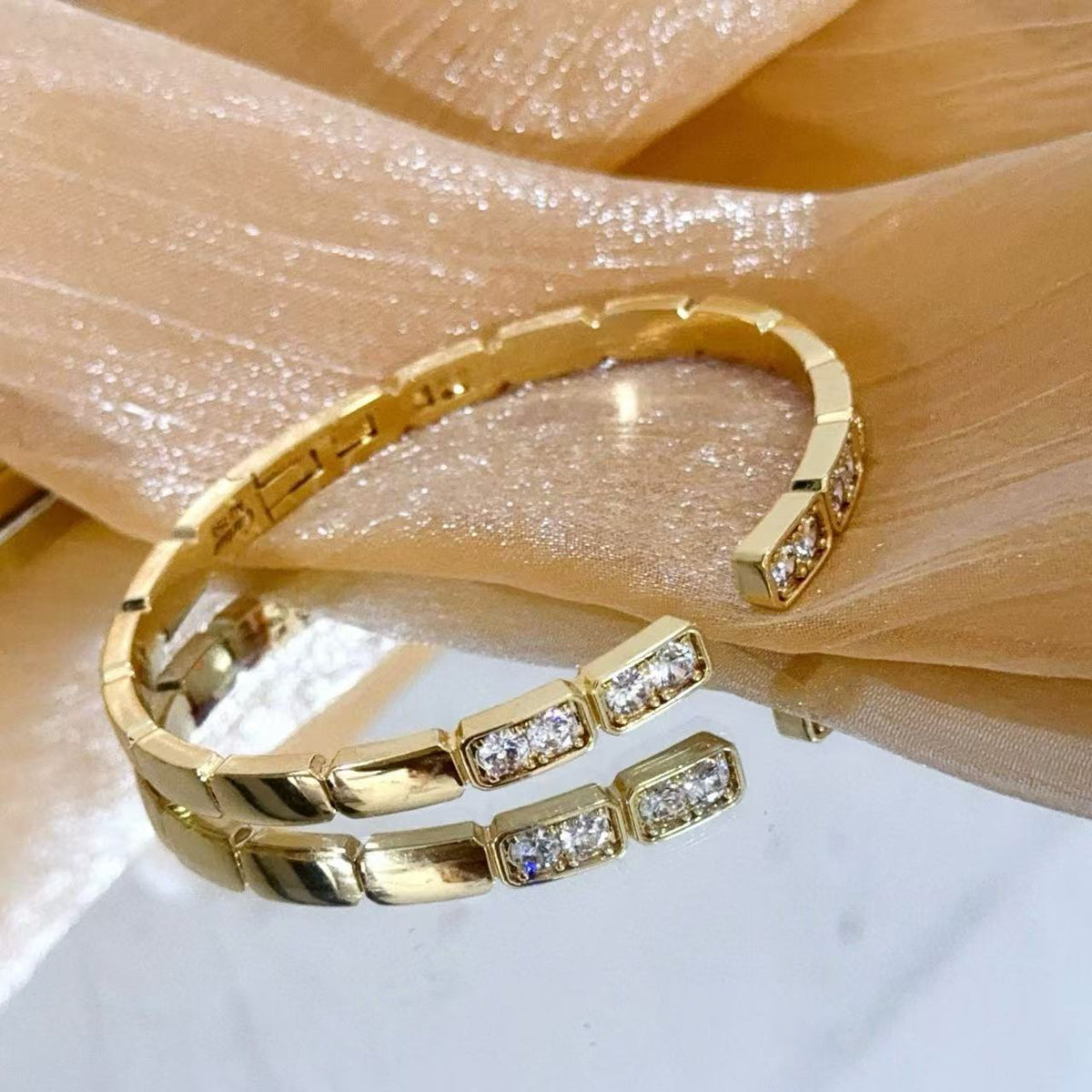 [⭐Aura jewelrys]LOVE DIAMOND OPEN  BRACELET